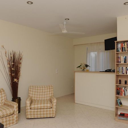 Yolanda Studios Paralia Agias Foteinis Екстериор снимка