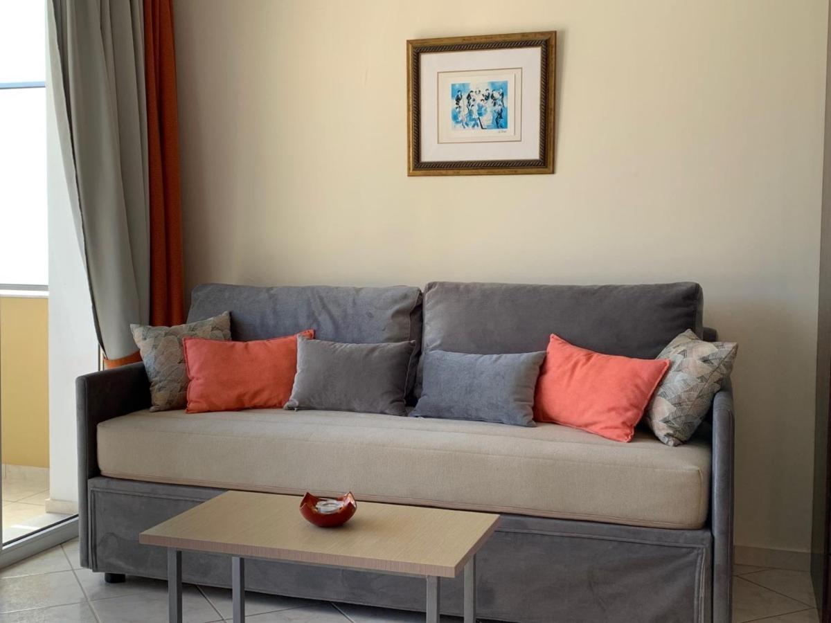 Yolanda Studios Paralia Agias Foteinis Екстериор снимка