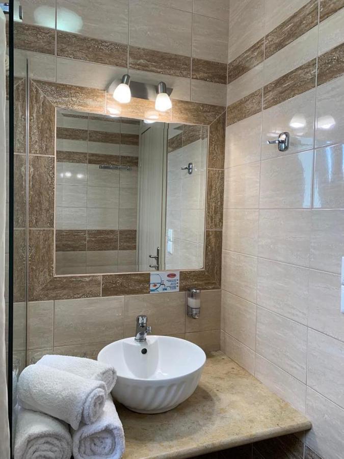 Yolanda Studios Paralia Agias Foteinis Екстериор снимка